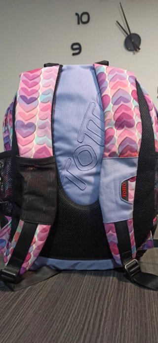 Mochila Totto Corazones Morado Rosa