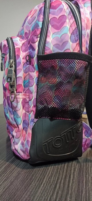 Mochila Totto Corazones Morado Rosa