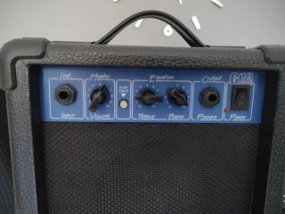Amplificador de guitarra pequeño