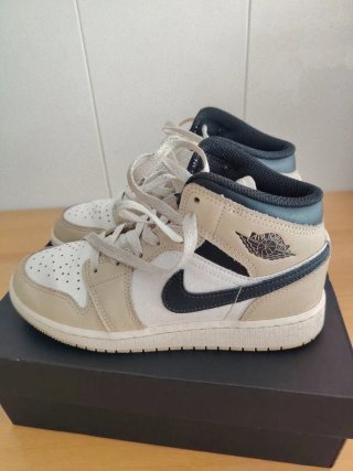 Nike Air Jordan 1 Mid (GS) Taglia 35.5