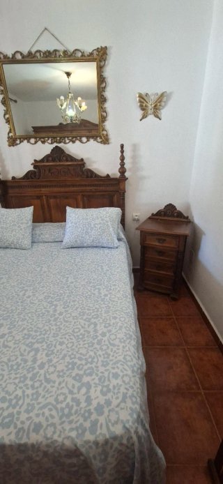 Dormitorio madera antiguo