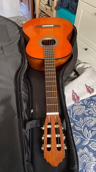 Guitarra Clásica  + Funda + Atril