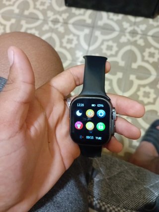 Reloj Inteligente Negro y Plateado