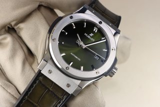 Hublot Classic Fusion 542.NX.8970.LR 42mm Oliva