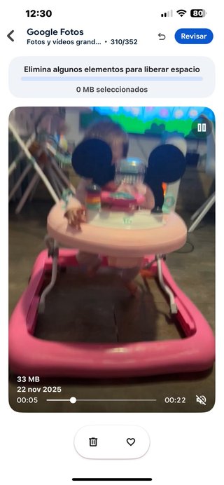 Andador infantil rosa