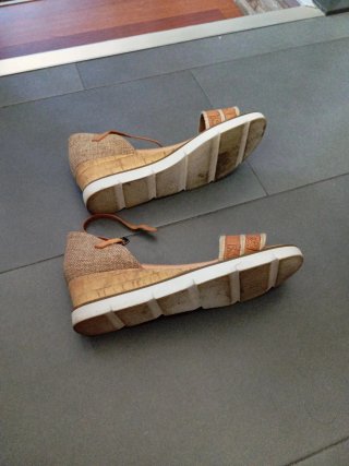 Sandalias Porronet Beige y Marrón