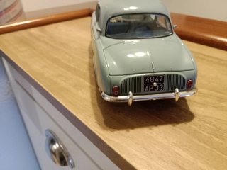 Renault Dauphine 1/18 Norev