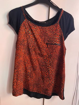 Camiseta manga corta de Zara estampado leopardo