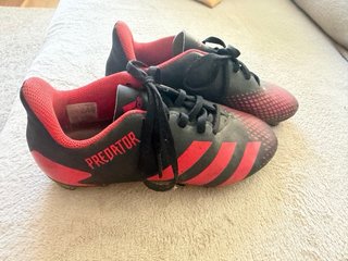 Botas de fútbol Adidas Predator niño Talla 35