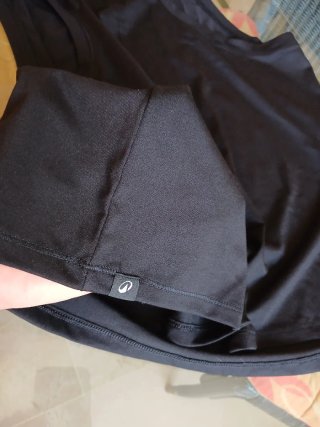 Camiseta deporte negra nueva sin etiquet Decathlón