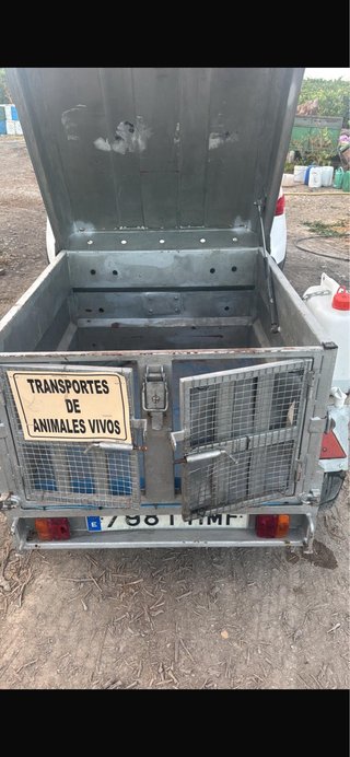 Remolque ganadero con papeles