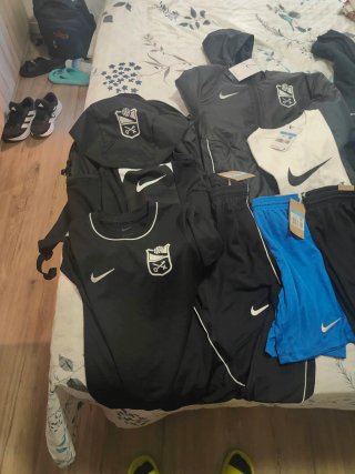 Pack Ropa Deportiva AE Prat