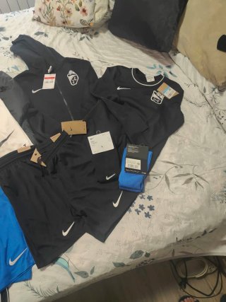 Pack Ropa Deportiva AE Prat
