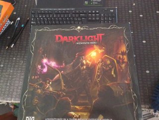 Juego de mesa Darklight Memento Mori Kickstarter
