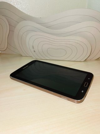 Tablet Samsung Negra y Dorada