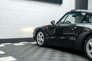 Porsche 911 CARRERA
