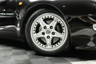 Porsche 911 CARRERA