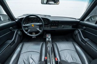 Porsche 911 CARRERA
