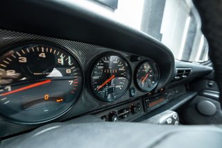Porsche 911 CARRERA