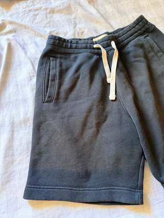 Pantalón corto Hollister negro logo bordado