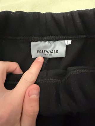 Chandal Essentials Fear of God Negra