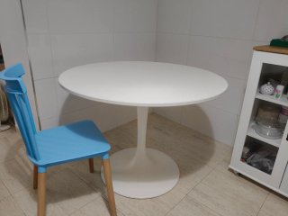 Mesa redonda blanca comedor