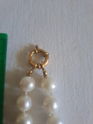 Collar de perlas y amatistas