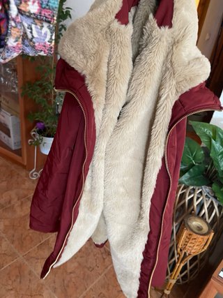 Abrigo rojo talla S