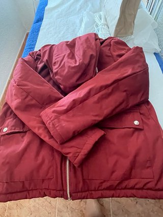 Abrigo rojo talla S