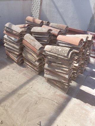 Tejas antiguas de barro precio 0,40 por unidad