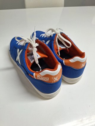 Sneakers sportive blu e arancioni