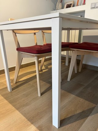 Mesa VIHALS blanca IKEA