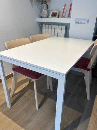 Mesa VIHALS blanca IKEA
