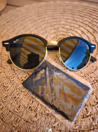 Gafas Ray Ban Clubround Negro y Dorado.