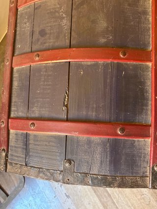 Baúl antiguo madera y metal