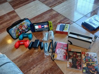 Nintendo Switch OLED + Accesorios y Juegos