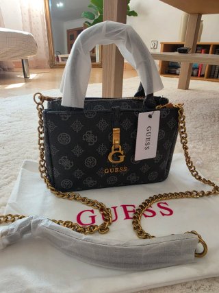 Bolso Guess Negro Pequeño