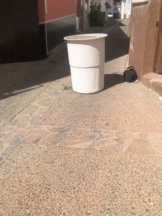 Depósito de agua de fibra con tapa