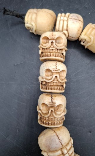 Rosario Tibetano Mala con Calaveras