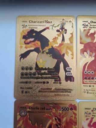 Cartas Pokémon Charizard Doradas