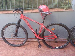 Bicicleta de montaña roja 29 Racer