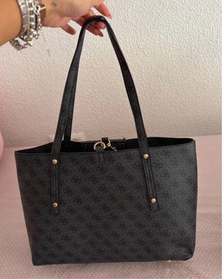 Bolso Guess Negro Estampado
