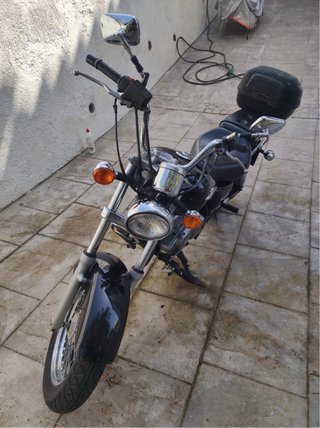 Suzuki Marauder 125cc Cruiser Negra