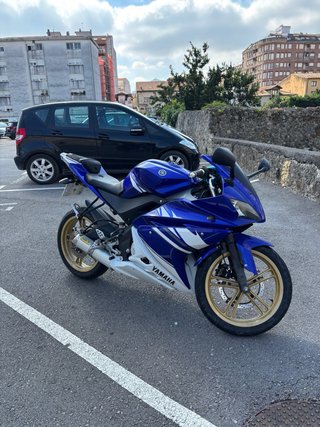Yamaha YZF 125cc Edición Especial 2010