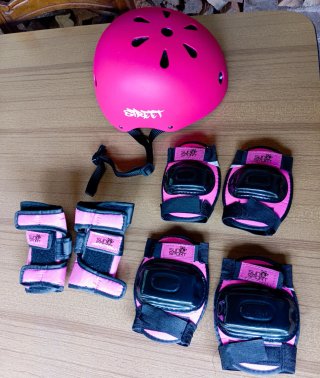 Set protezioni skater rosa