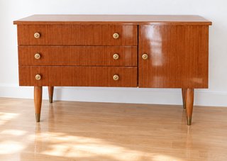 Mueble auxiliar.Estilo Mid Century año 66 original