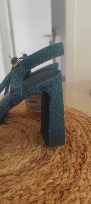 Stradivarius Sandalias Tacon Talla 41