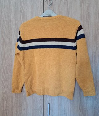 Jersey amarillo con rayas