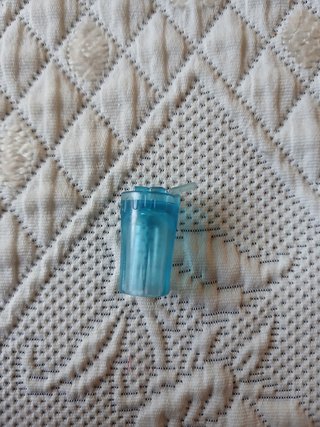 Copo de bebida para bonecos azul