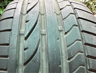 Neumático 225/45 R17